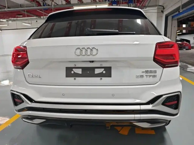Audi Q2L — Фото автомобиля 5