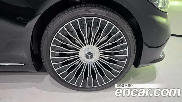 Mercedes-Benz S-Class — Фото автомобиля 5