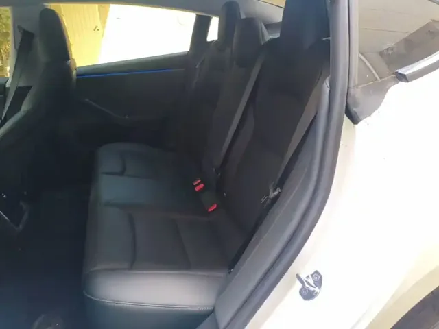 Tesla Model 3 2025 Model Year Facelift Rear-Wheel Drive — Фото автомобиля 16
