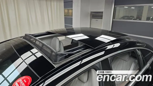Mercedes-Benz EQS — Фото автомобиля 17