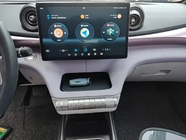 BYD Dolphin — Фото автомобиля 12