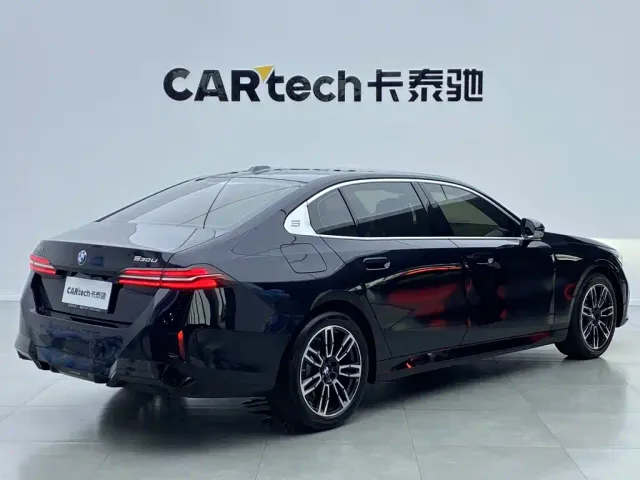 BMW 5 Series — Фото автомобиля 4