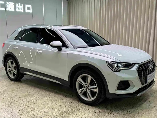 Audi Q3 — Фото автомобиля 4