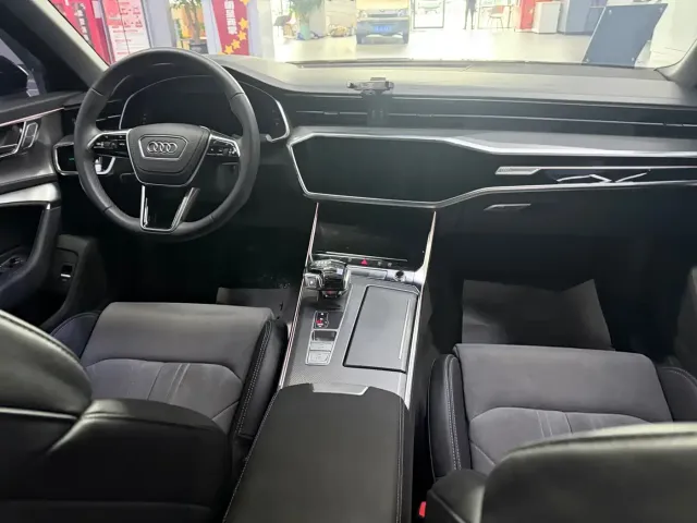Audi Audi A6L 2024 45 TFSI quattro Premium Dynamic — Фото автомобиля 13