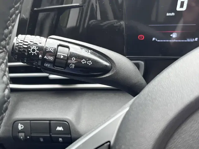 Hyundai Elantra — Фото автомобиля 13
