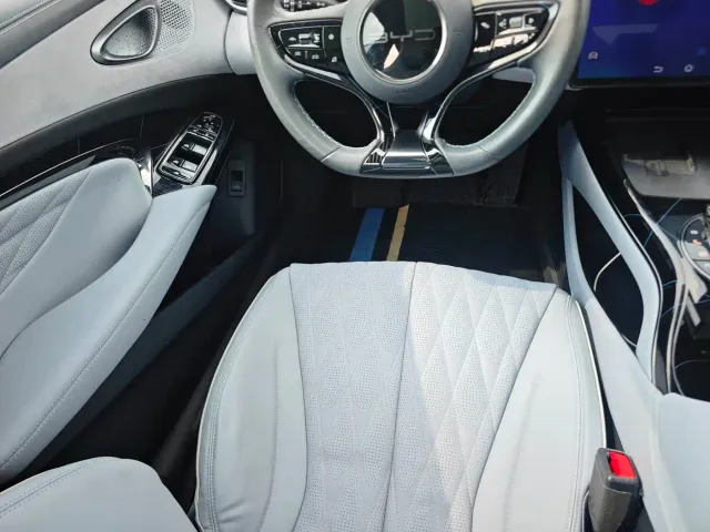 BYD Seal — Фото автомобиля 12