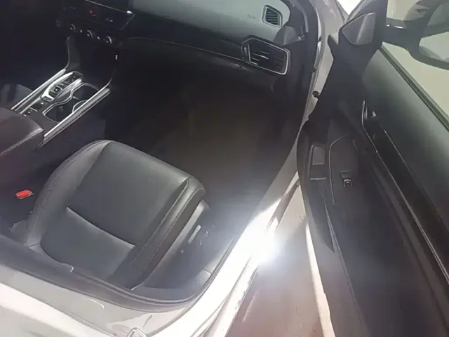 Honda Accord — Фото автомобиля 17