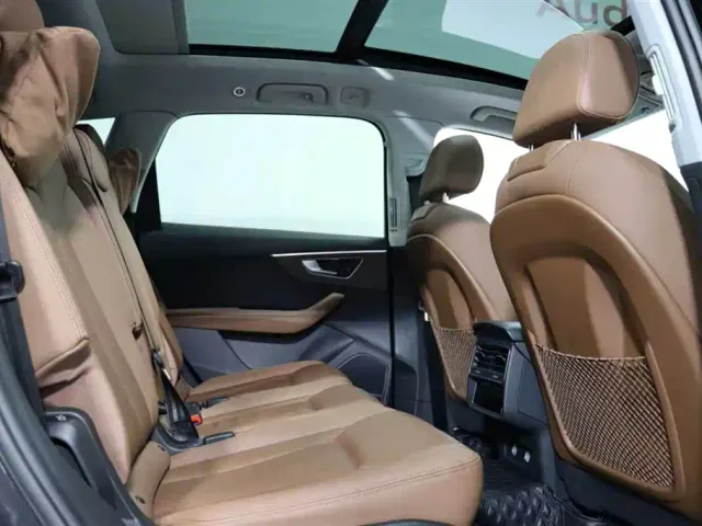 Audi Q7 — Фото автомобиля 6