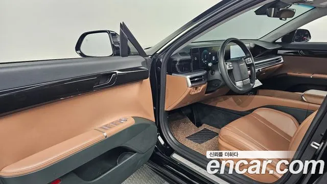 Hyundai Grandeur GN7 — Фото автомобиля 15