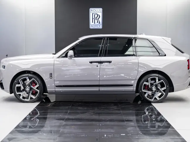 Rolls-Royce Cullinan — Фото автомобиля 14