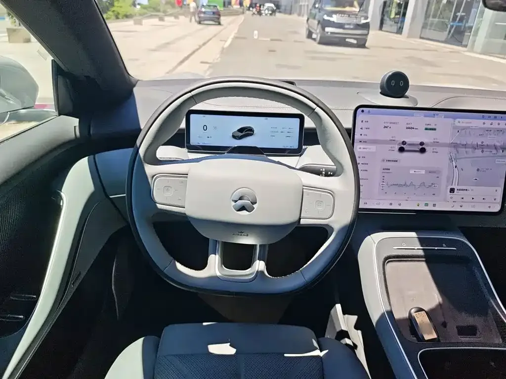 NIO NIO ET5T 2025 75kWh Touring — Фото автомобиля 8