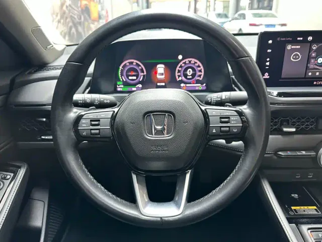 Honda Accord — Фото автомобиля 12