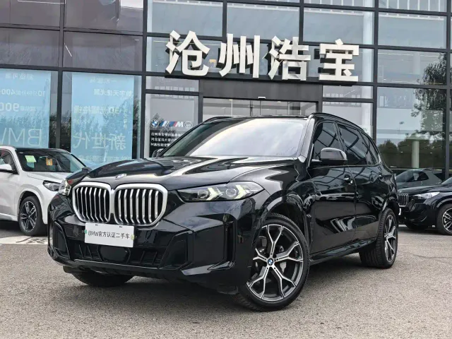 Фотография автомобиля — BMW X5