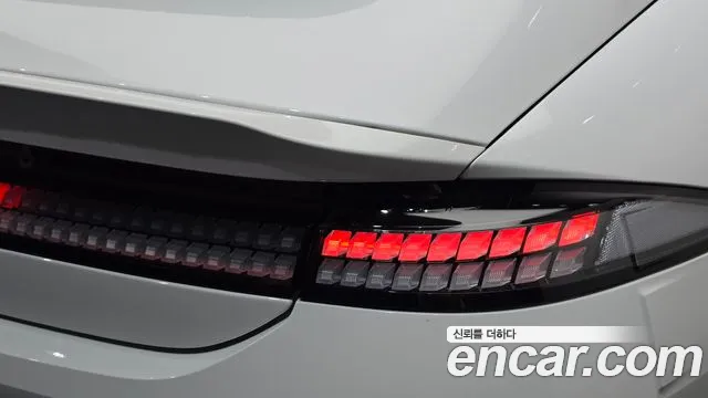 Hyundai Ioniq 6 — Фото автомобиля 8