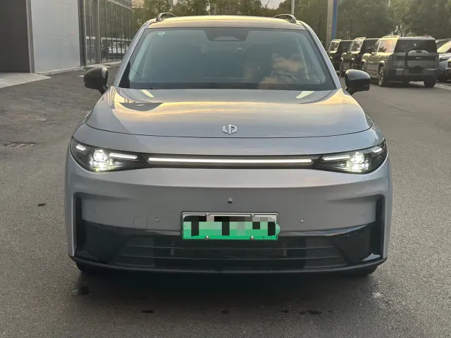 Leapmotor C16 — Фото автомобиля 2