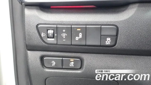 Kia Niro — Фото автомобиля 26