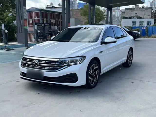 Фотография автомобиля — Volkswagen Sagitar