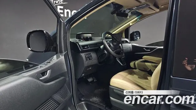 Hyundai Staria — Фото автомобиля 10