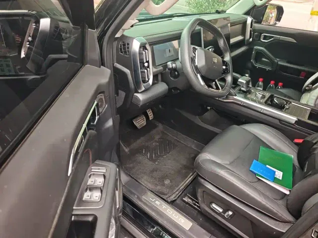 Jetour Jetour Traveler 2023 Model 2.0T 4WD Cross PRO — Фото автомобиля 17