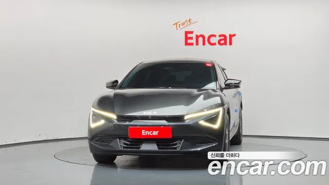 Kia EV6 New — Фото автомобиля 3