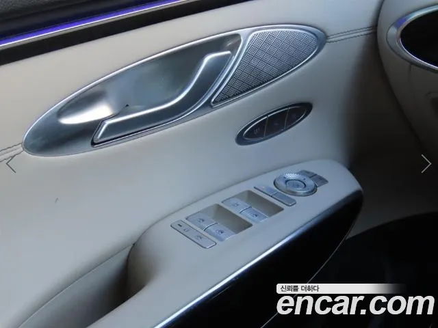 Genesis GV70 — Фото автомобиля 15
