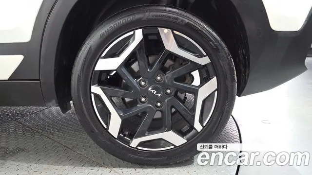 Kia Seltos Новый Seltos Бензин 2.0 2WD — Фото автомобиля 18