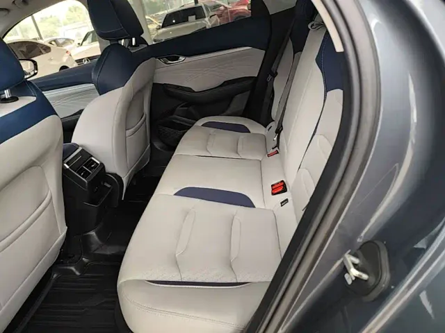 Geely Xingrui — Фото автомобиля 16