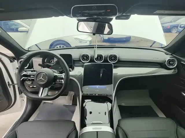 Mercedes-Benz C-Class — Фото автомобиля 9