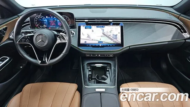 Mercedes-Benz E-Class — Фото автомобиля 7