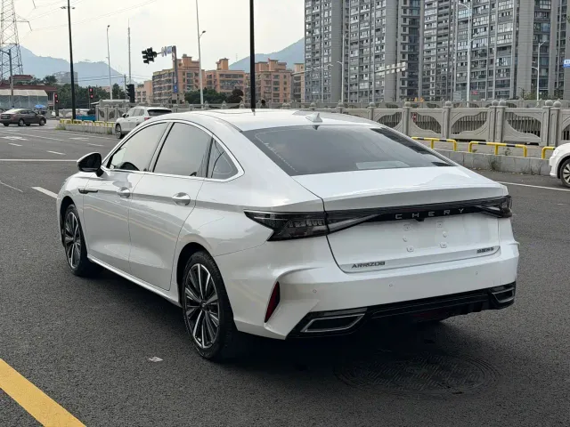 Chery Arrizo 8 — Фото автомобиля 13