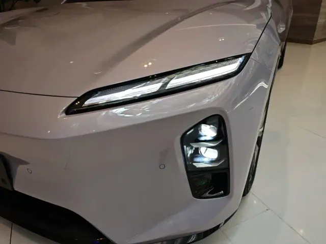 Nio ET5 — Фото автомобиля 23