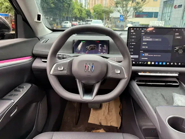 Buick Zhijing E7 — Фото автомобиля 14