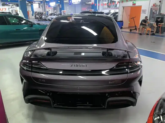 Xiaomi SU7 — Фото автомобиля 5