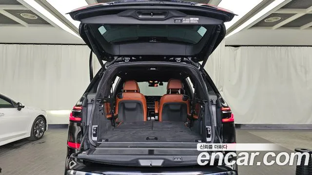 BMW X7 — Фото автомобиля 16