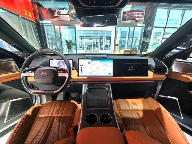 Xpeng G9 — Фото автомобиля 9