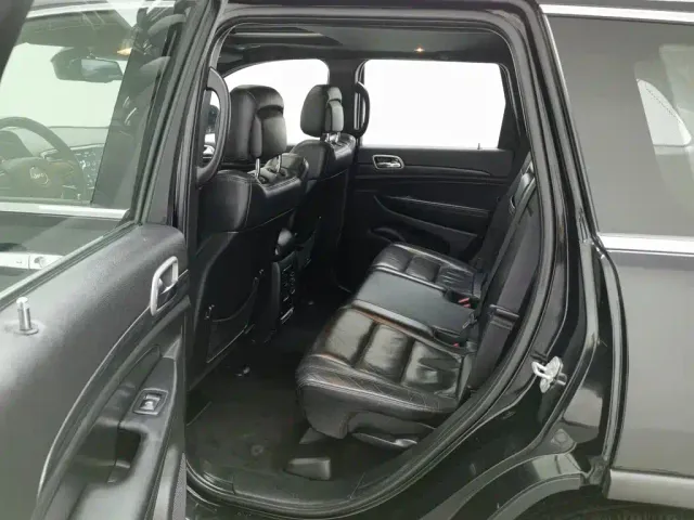 Jeep Grand Cherokee — Фото автомобиля 15