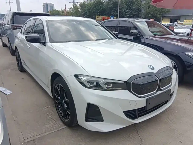 BMW i3 — Фото автомобиля 3