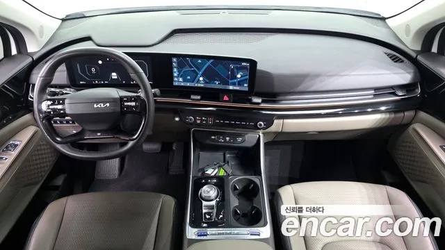 Kia Carnival Generation 4 — Фото автомобиля 10