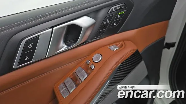 BMW X7 — Фото автомобиля 26