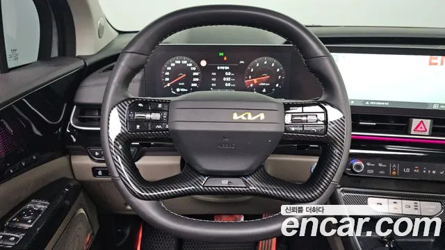 Kia Canival — Фото автомобиля 13