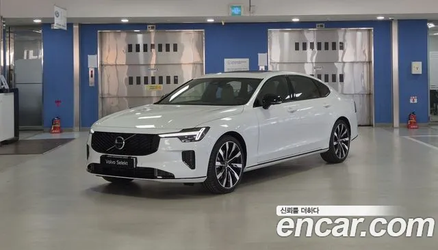 Фотография автомобиля — Volvo S90