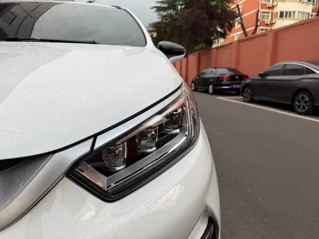 BYD Yuan Pro — Фото автомобиля 4