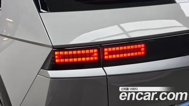 Hyundai Ioniq 5 — Фото автомобиля 8