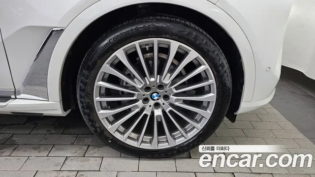 BMW X7 — Фото автомобиля 17
