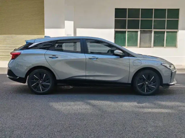 Buick Velite 6 — Фото автомобиля 9