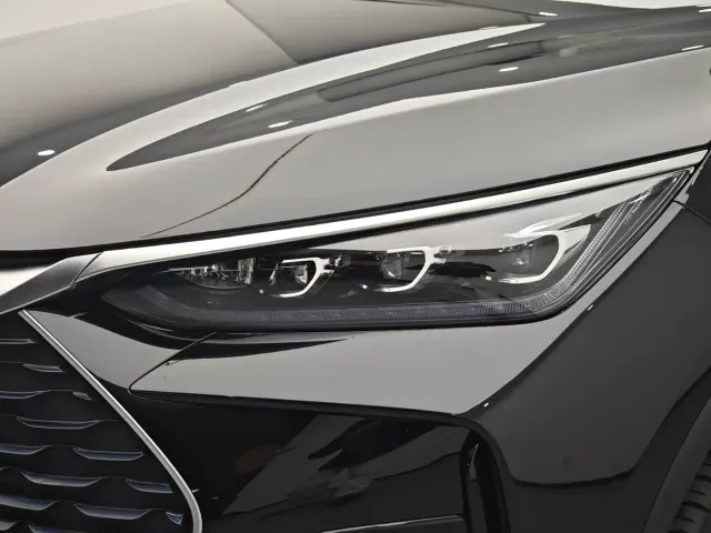 BYD Tang — Фото автомобиля 17