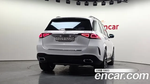 Mercedes-Benz GLE-Class — Фото автомобиля 4