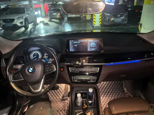 BMW X1 — Фото автомобиля 5