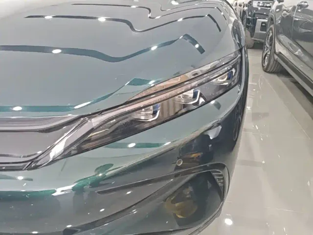 BYD Han — Фото автомобиля 23