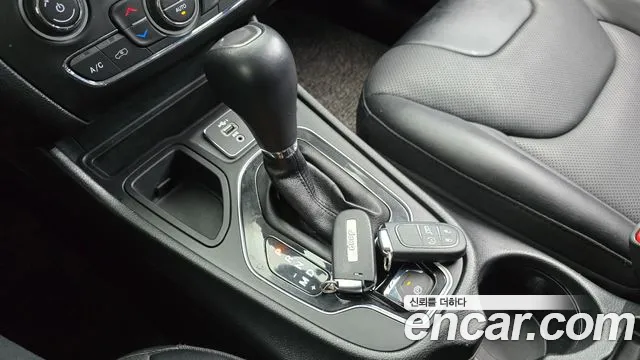 Jeep Cherokee Cherokee(KL) 2.4 Limited 2WD — Фото автомобиля 9